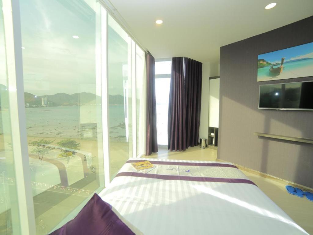 La Mer Hotel Nha Trang Exteriör bild