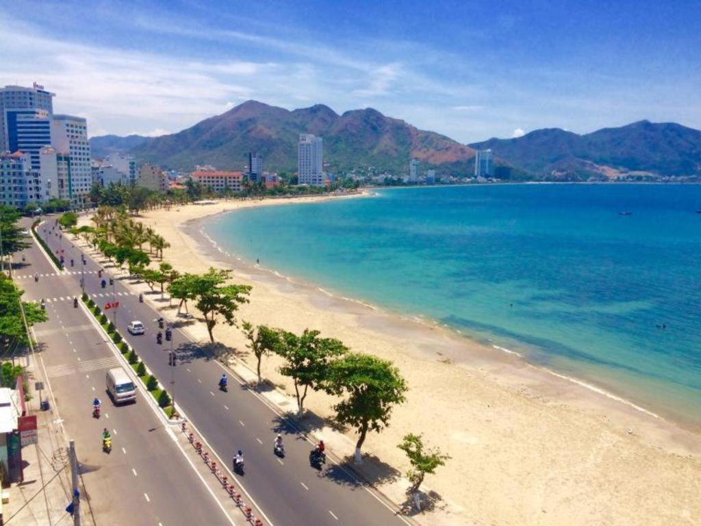 La Mer Hotel Nha Trang Exteriör bild