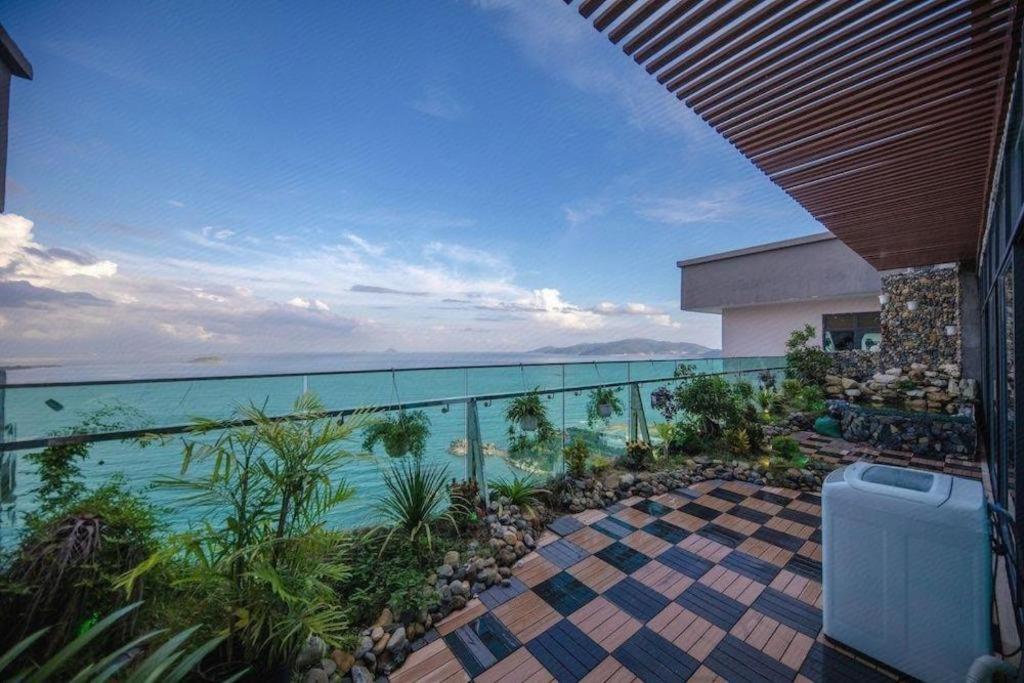 La Mer Hotel Nha Trang Exteriör bild