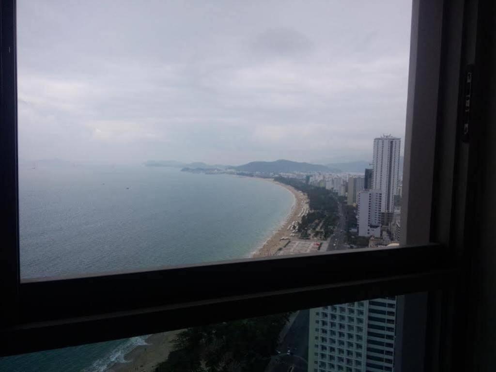 La Mer Hotel Nha Trang Exteriör bild